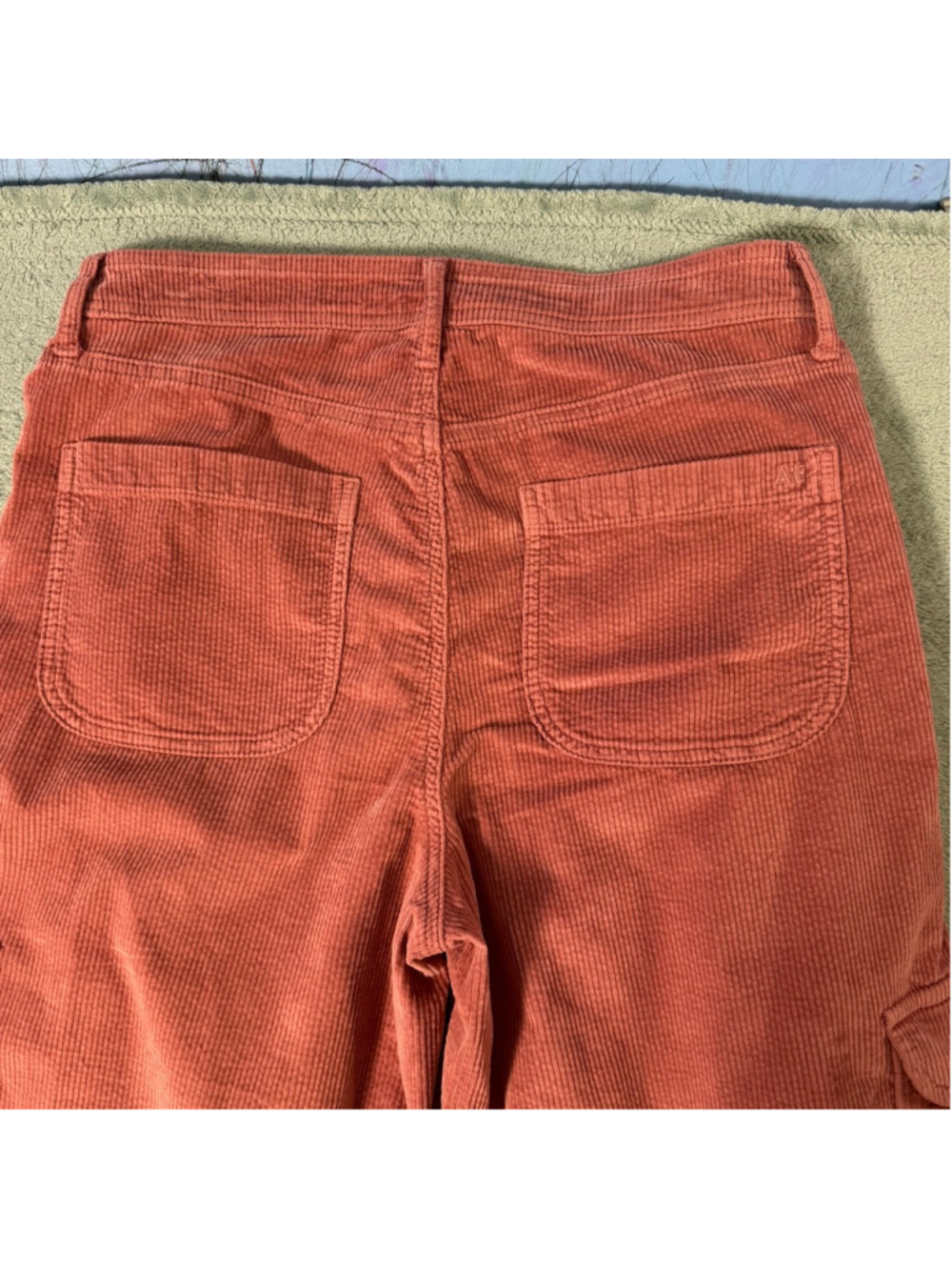 American Eagle Super High-Rise Baggy Wide Leg Curdoroy Pant Pink Size 10 - Picture 12 of 13